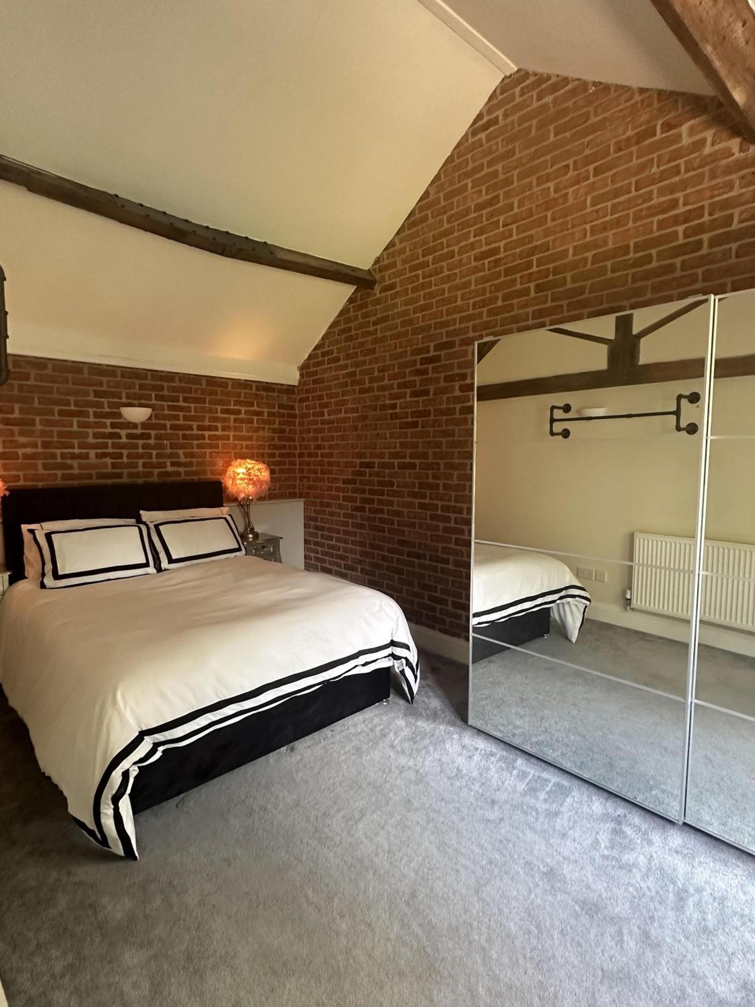 The Luxury Annex At Barmby Moor House Apartment York Exterior foto